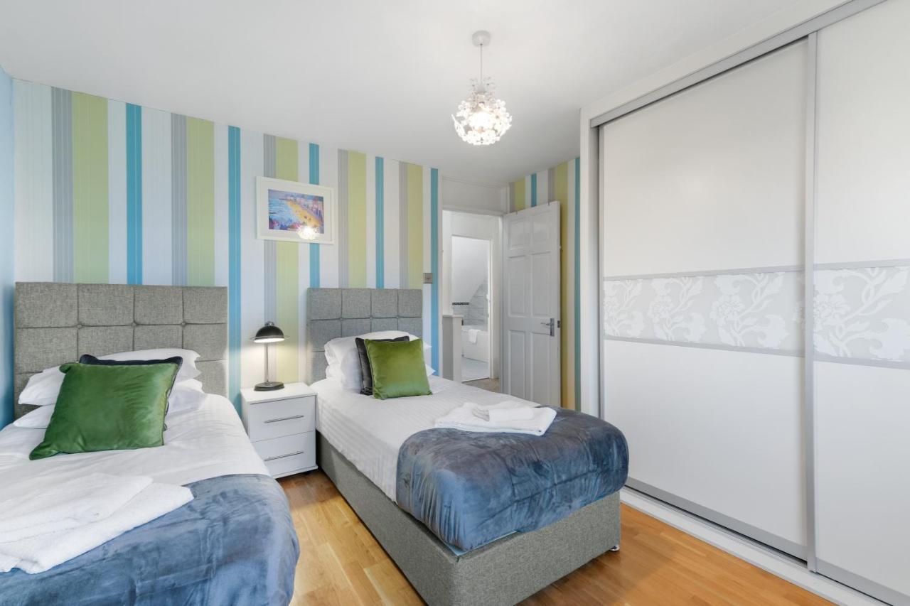 Staiforce 2 Bedroom House With Parking Maidenhead Dış mekan fotoğraf