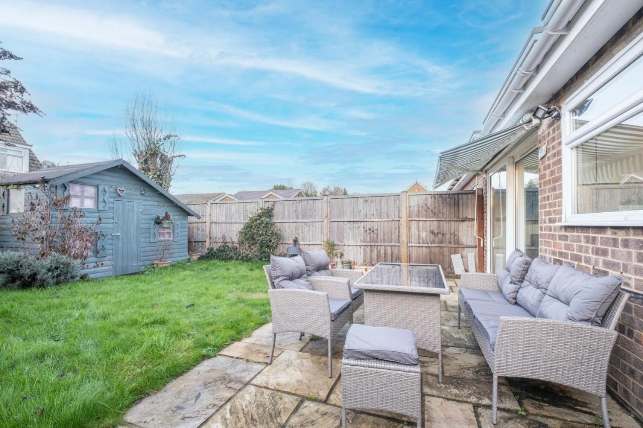 Staiforce 2 Bedroom House With Parking Maidenhead Dış mekan fotoğraf